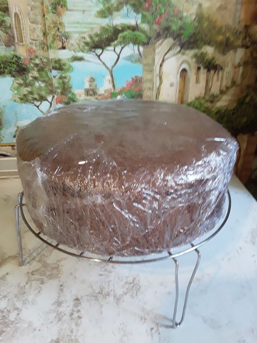 Продаю  бісквіти різні