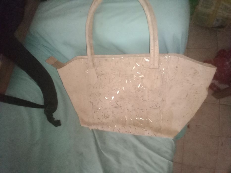 Mala com bolsa cortiça novas