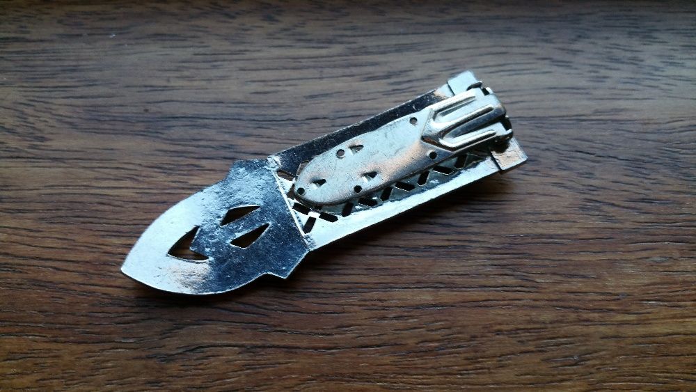 Pregadeira antiga Art Deco