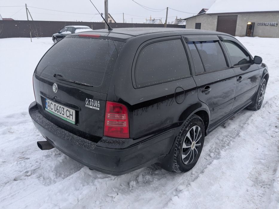 Skoda Oktavia Tour 1.8 турбо 20v бензин