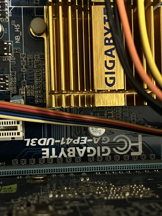 Компʼютер DTS робочій, hdd 250 gb, озу 2 gb, 2 ядра, 1 ГБ відеокарта