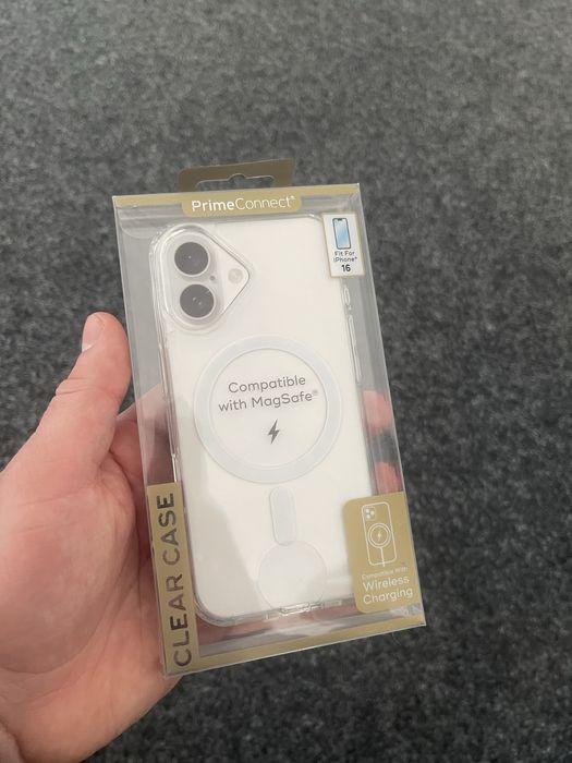 Чехлы и Защитные стёкла на Iphone 16