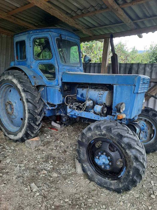 Продам трактор Т 40 АМ