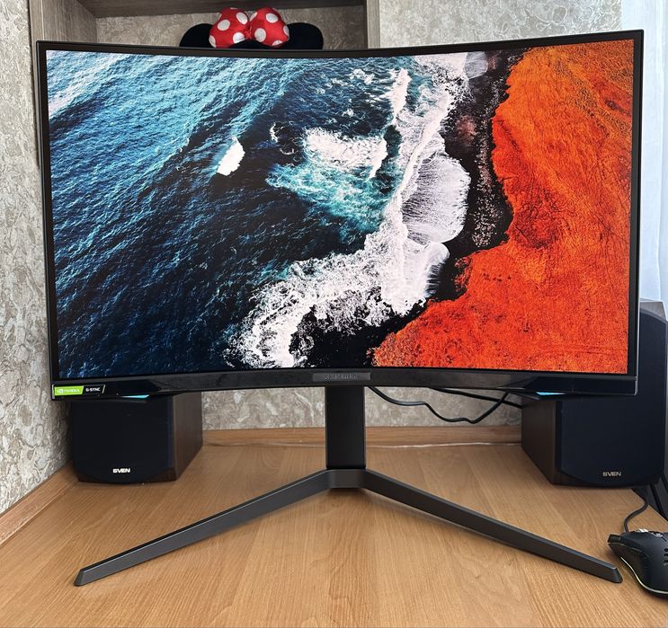 Qled 2К 240гц Samsung Odyssey G7