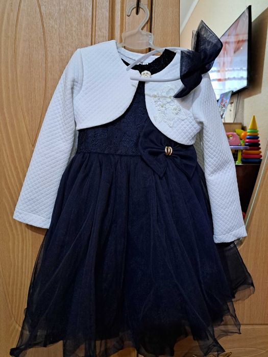 Сукня для дівчинки
