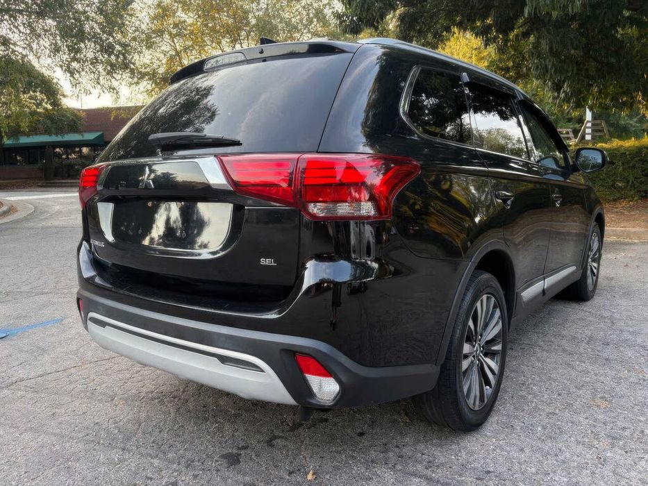 Mitsubishi Outlander Es 2.4      2020