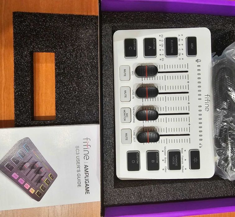 FIFINE Аудио Микшер, есть микрофон. вход AmpliGame SC3 с RGB