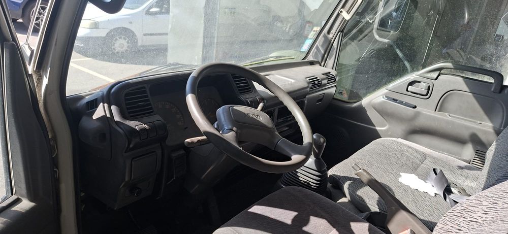 Isuzu NKR 3.1TD 1999
Ref:4JG2