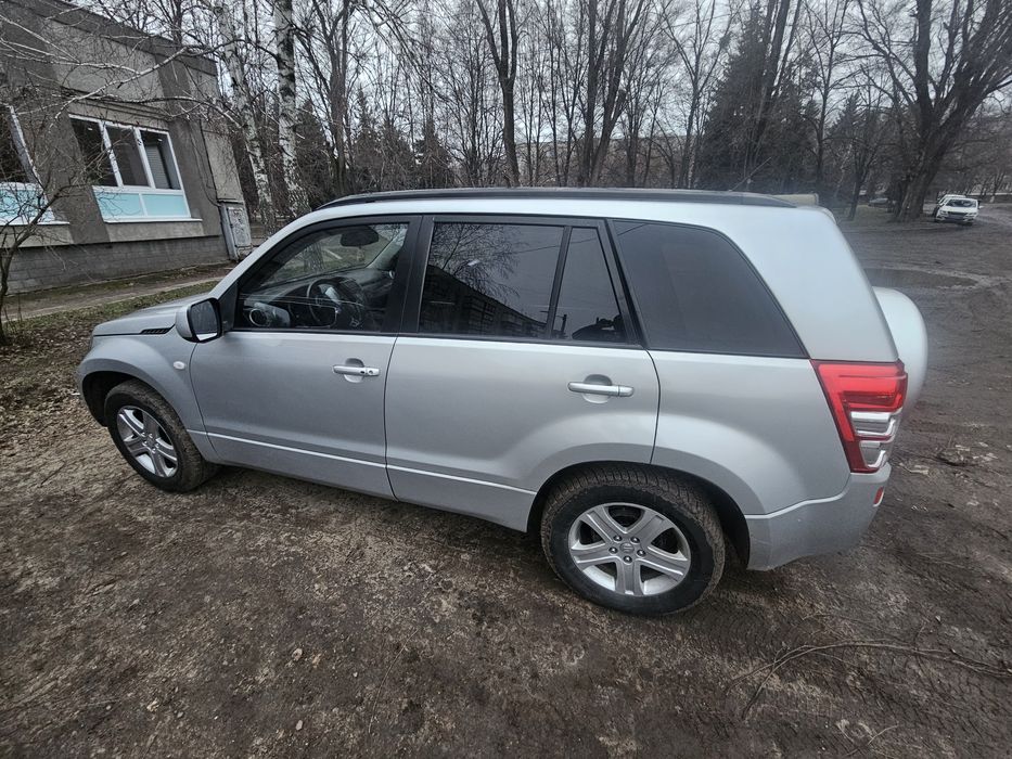 Suzuki Grand Vitara 2.0 бензин 2007 року