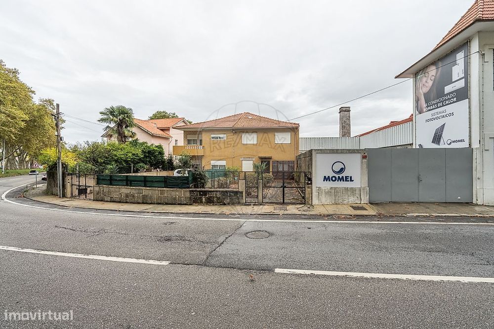 Moradia T5 para venda