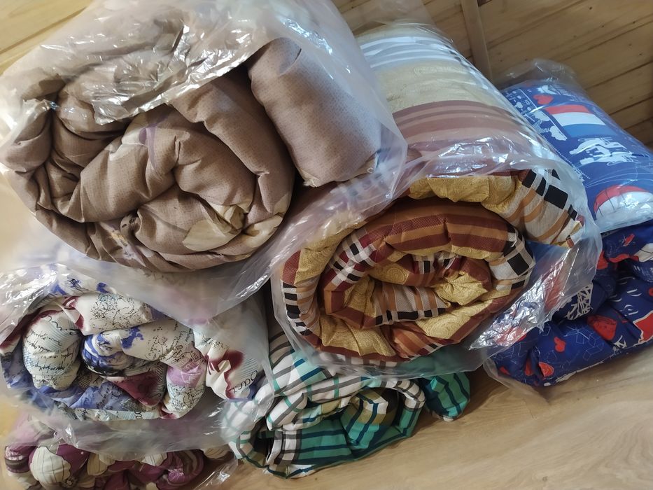 Зимнее фабричное полуторное одеяло.