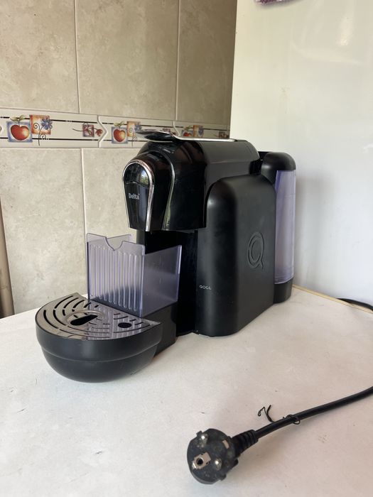 Máquina de Café Delta Q – Excelente Estado