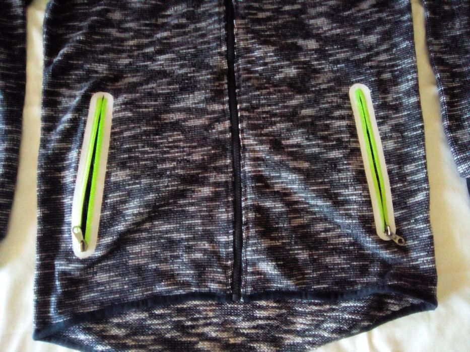 Casaco de malha com carapusso