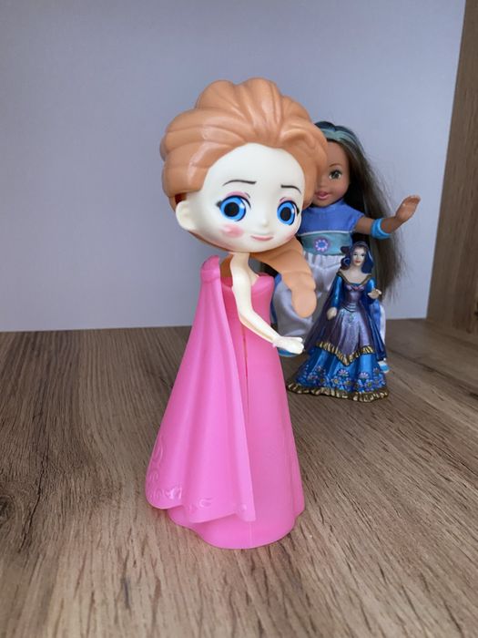 Лялька Ельза із серії розбірних фігурок Disney Princess