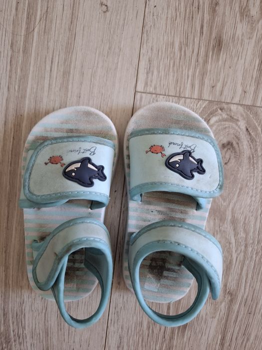 Kapcie dla chłopca r 24