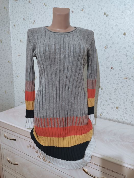 Продам теплое платье зимнее женская р М-46