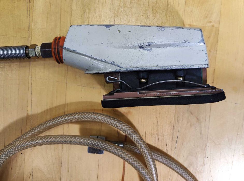 Japońska szlifierka pneumatyczna Nitto-Kohki Linear Sander [060]