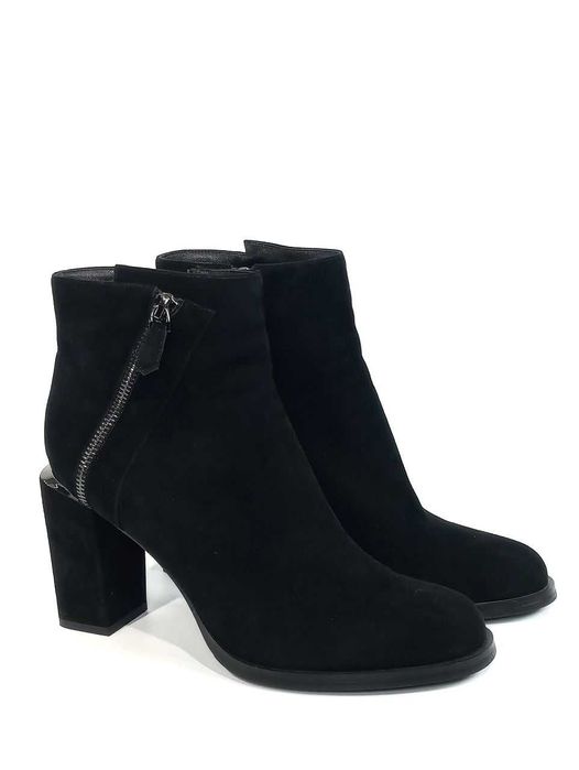 Кожаные женские ботильоны Vitto Rossi