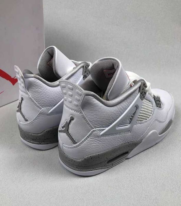 Jordan Air Jordan 4 Retro White Thunder.44