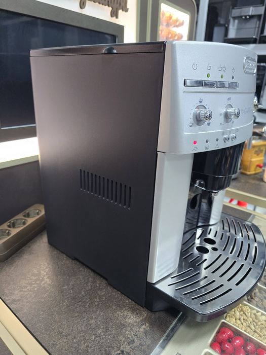 DeLonghi Magnifica 23 рік