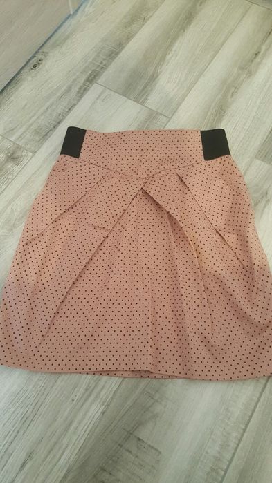 Spódniczka w kropeczki