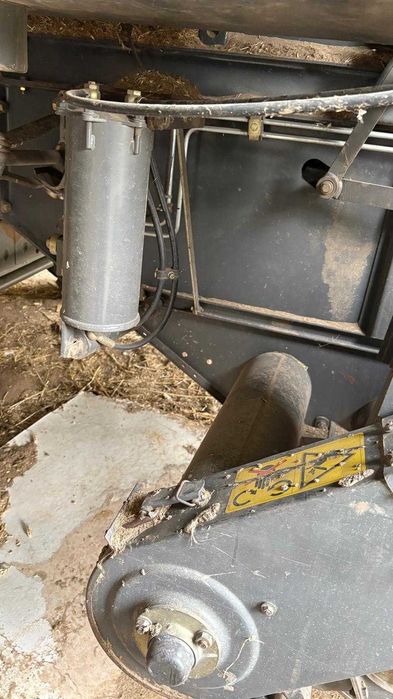 Kombajn claas Medion 310 heder 4.50 nie ( Mega,Lexion,Dominator)