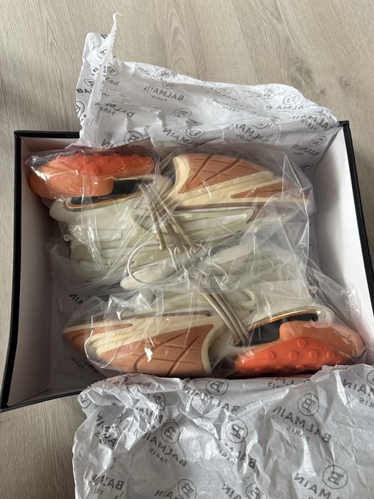 Balmain кросівки