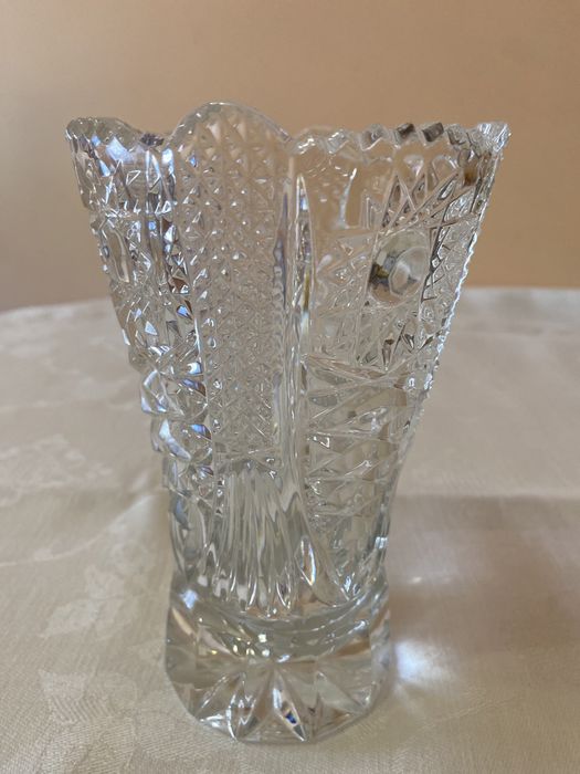 Ваза хрустальная