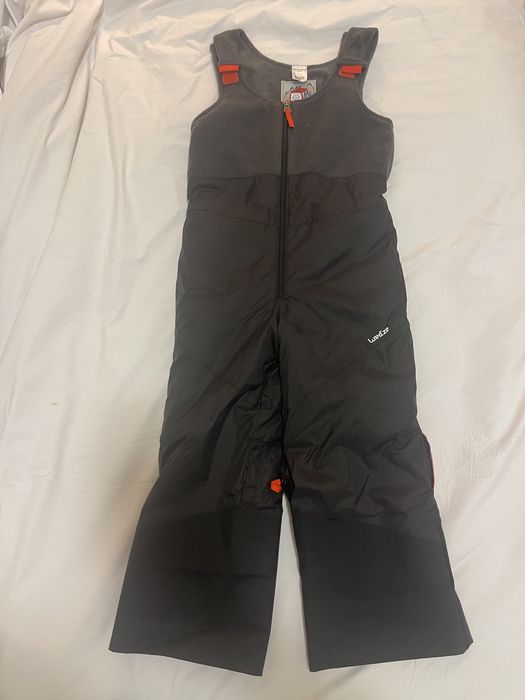 Jardineira Neve crianca