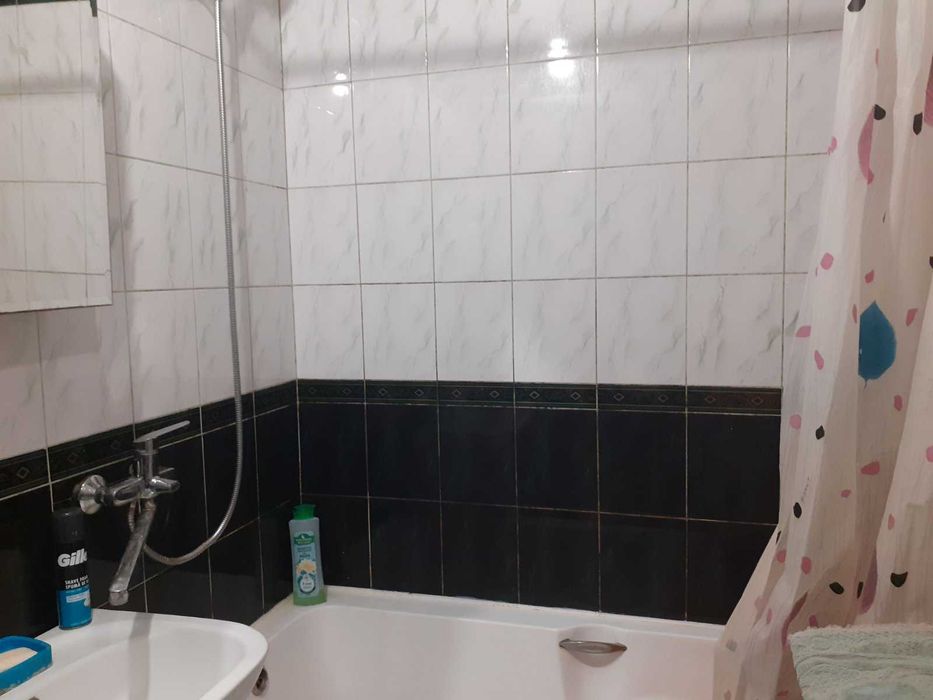Продам  2 кімнатну квартиру с. м.Снітинка  Киівська обл.
