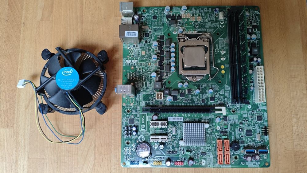 Oddam płytę główną z i5-2400 4gb ram