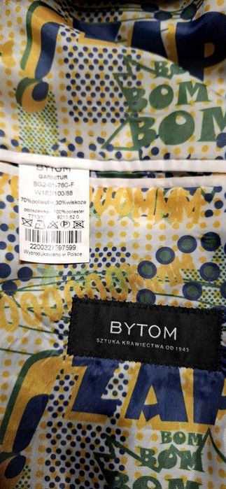 Garnitur slim firmy Bytom