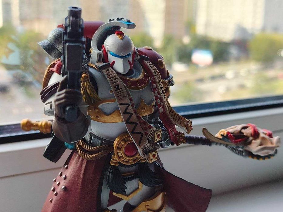 Фiгурка Warhammer 40k Joytoy White Scars Stormseer Consul