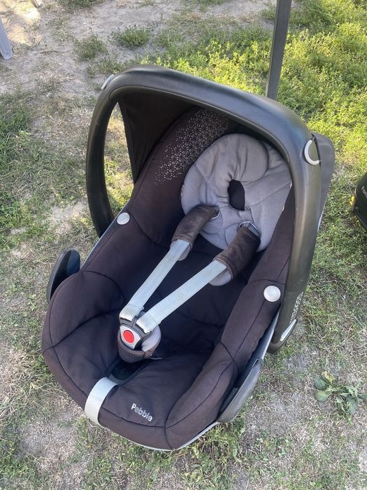 Fotelik samochodowy Maxi Cosi Pebble z bazą