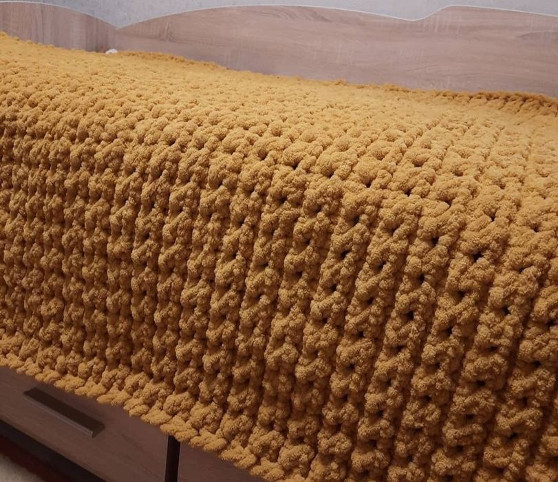 Вязаный теплый плед