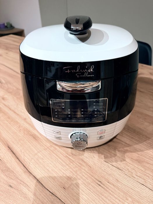 Multi-Cooker  DE-01