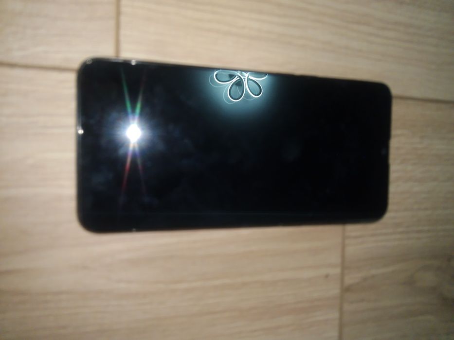 Продам телефоны на запчасти