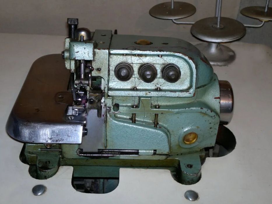 Оверлок 208 клас