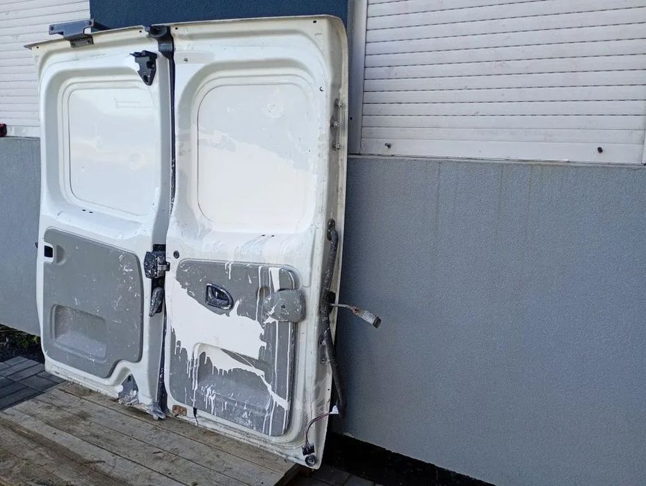 drzwi tylne lewe prawe tył z drabinką opel vivaro a trafic ii primasta