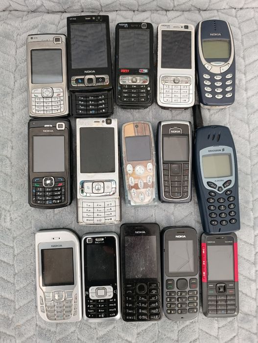 Nokia n95, n73, n70, 3200, 3310 stare telefony