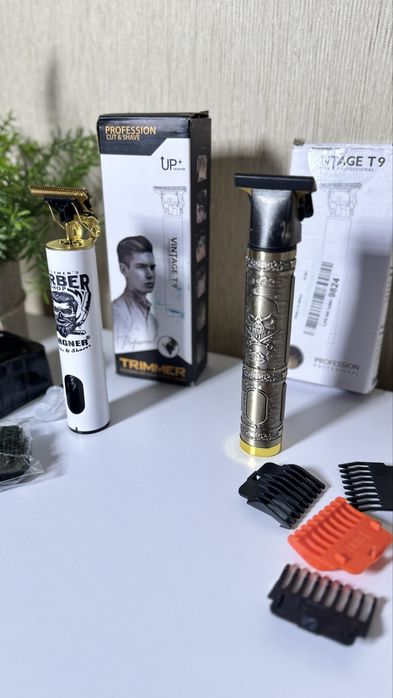 Тример для бороди та вусів