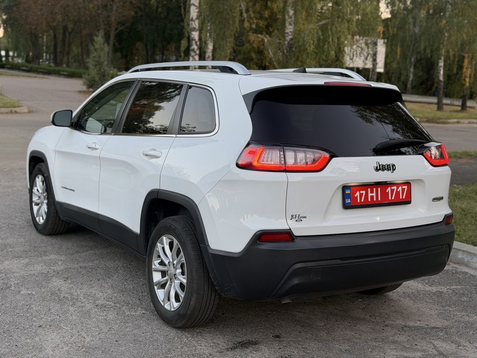 Продам Jeep Cherokee