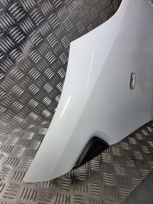 L474 błotnik prawy przedni opel vivaro b