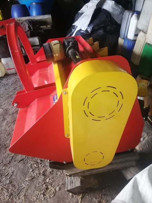 Січкарня соломи навісна