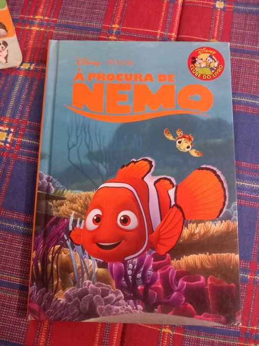 Livros infantis usados