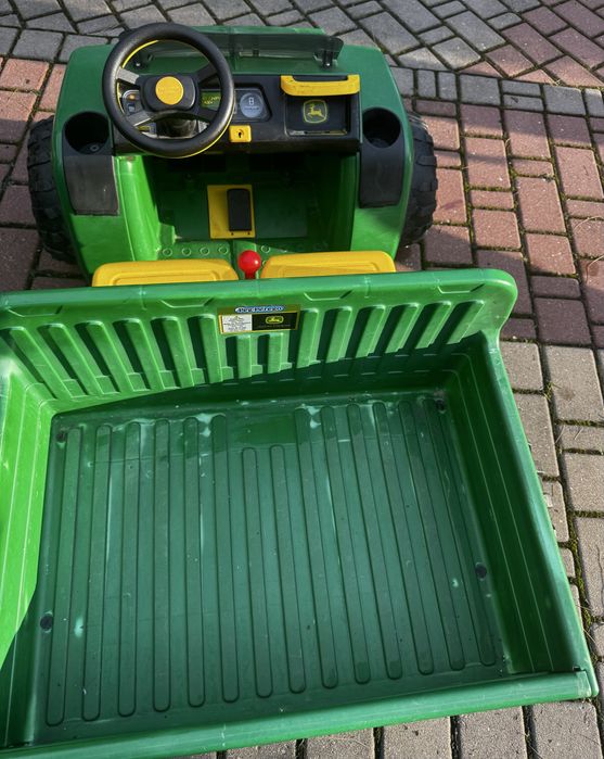 John Deere samochód elektryczny 4x4