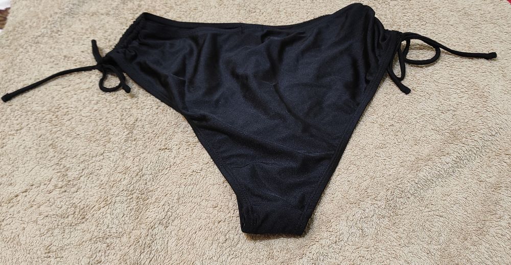 Чорні купальні плавки