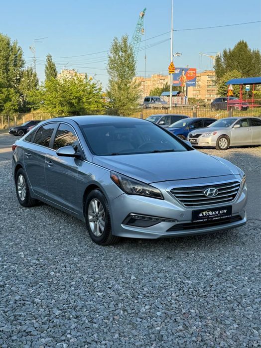 Hyundai Sonata 2.4.2016 год. Цена 7500$. Обслужена. Супер авто.