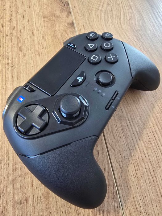 Геймпад Hori Fighting Commander OCTA Pro (PS5 / PC) Wireless