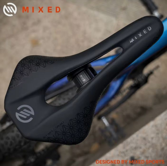 Siodełko karbonowe Mixed 5D Full Carbon 120g Nowe Doskonałe